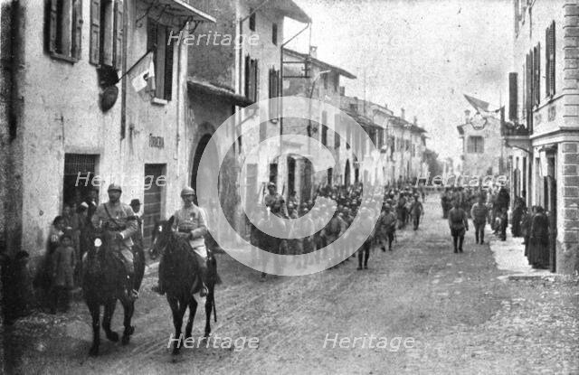 Inter-allied Support; Arrival of a French regiment into an Italian town,1917. Creator: Pelanda.