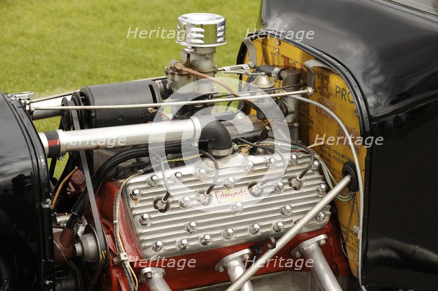 Ford racer 1925. Artist: Simon Clay.