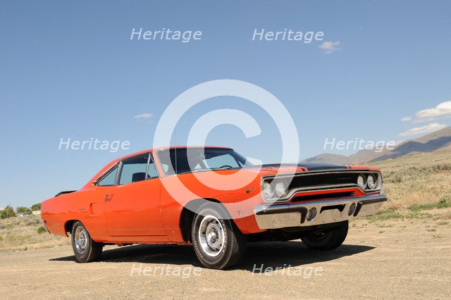 Plymouth Hemi Roadrunner 1970. Artist: Simon Clay.