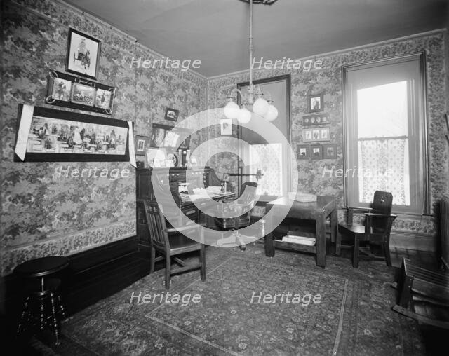 Mr. Raemick's office, Whitney Warner Publishing Co., Detroit, Mich., between 1900 and 1905. Creator: Unknown.