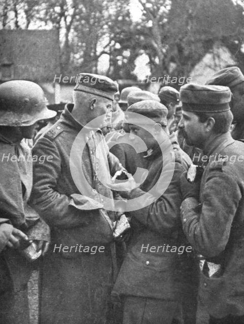 'Les prises d'une action locale; Groupes de prisonniers allemands captures le 18 avil 1918..., 1918. Creator: Unknown.