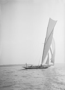 The 45 ton cutter 'Varia' under sail, 1911. Creator: Kirk & Sons of Cowes.