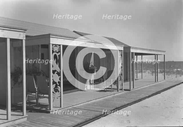 The Dunes Club, Narragansett, Rhode Island, 1939. Creator: Gottscho-Schleisner, Inc.