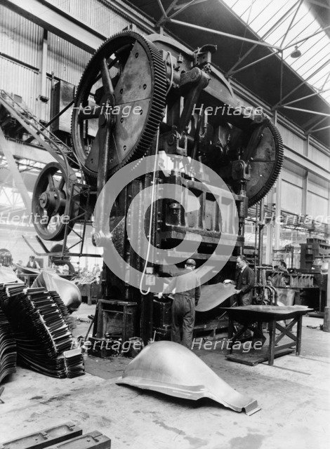 Giant press, Vauxhall factory, Luton, Bedfordshire, 1935. Artist: Unknown