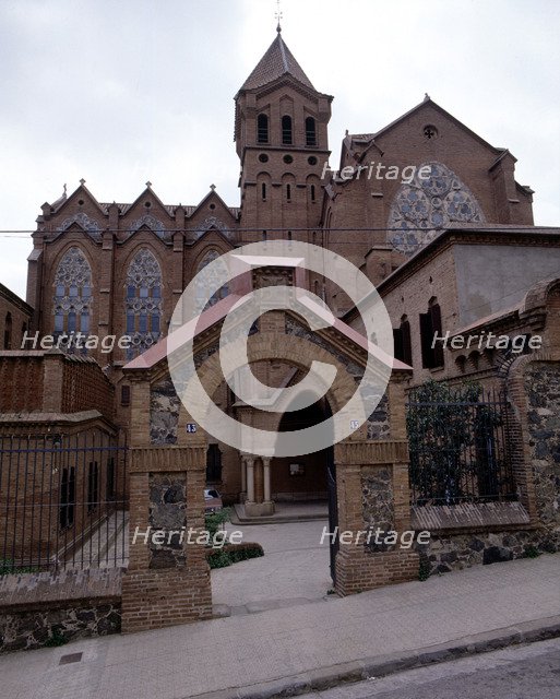 Valldonzella Convent 1913-1919, detail of the entrance to the convent.