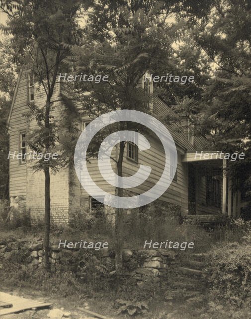 Barnes house, Warrenton Road, Scott's Hill, Falmouth, between 1925 and 1929. Creator: Frances Benjamin Johnston.