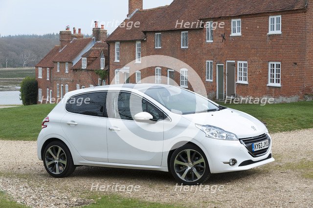 2014 Peugeot 208 Hdi Artist: Unknown.