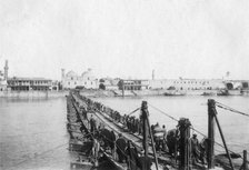 Kotah boat bridge, Baghdad, Iraq, 1917-1919. Artist: Unknown