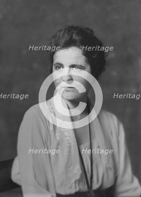 Miss Fannie Ingram, portrait photograph, 1919 May 17. Creator: Arnold Genthe.