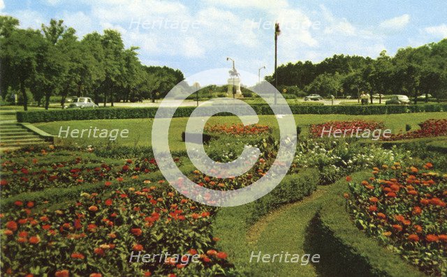 Sunken garden at the entrance to Hermann Park, Houston, Texas, USA 1955. Artist: Unknown