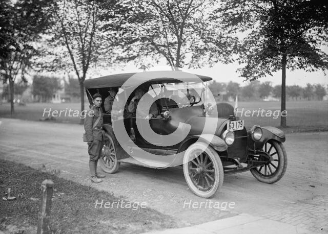 Red Cross Motor Corps - Groups, 1917. Creator: Harris & Ewing.