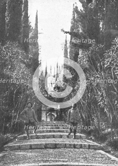 'L'Achilleion, transforme en ambulance, est confie a la garde de nos alpins; allee en..., c1916. Creator: Robert Vaucher.