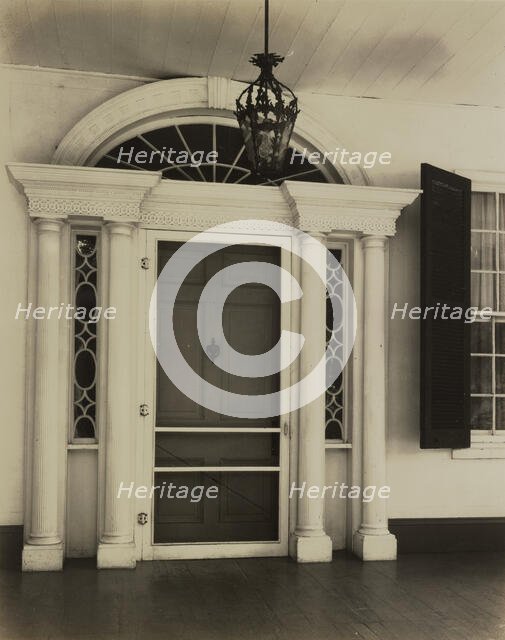 Linden, Natchez, Adams County, Mississippi, 1938. Creator: Frances Benjamin Johnston.