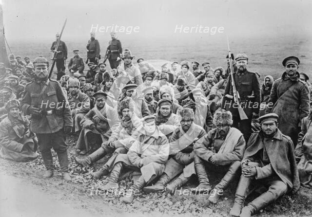 Russian prisoners, Russians, Tartars, Kirgises [i.e., Kyrgyz] etc., between 1914 and c1915. Creator: Bain News Service.