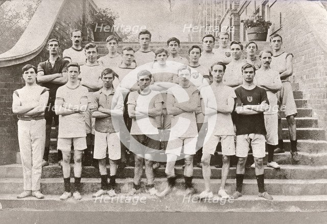 Group photo of a Rowntree’s Harriers, York, Yorkshire, 1913. Artist: Unknown
