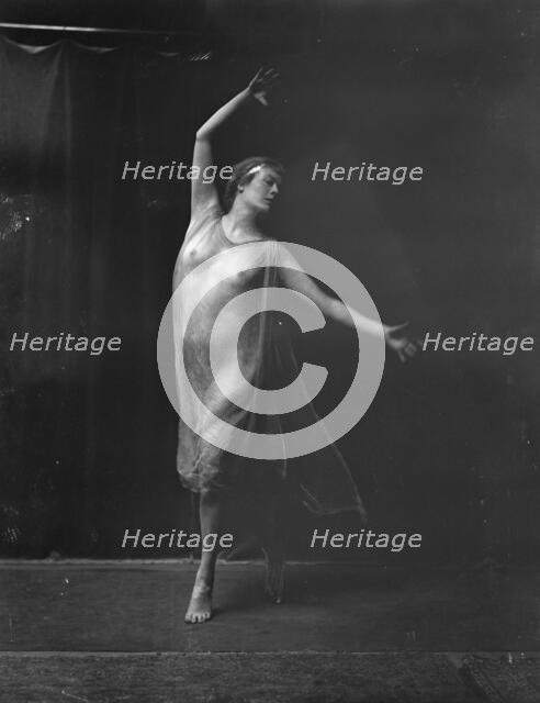 Bateman, Miss, 1918 Mar. Creator: Arnold Genthe.