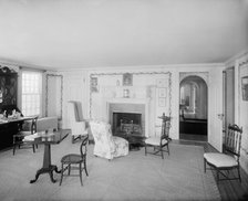 Interior, living room, New York City, between 1900 and 1910. Creator: Unknown.
