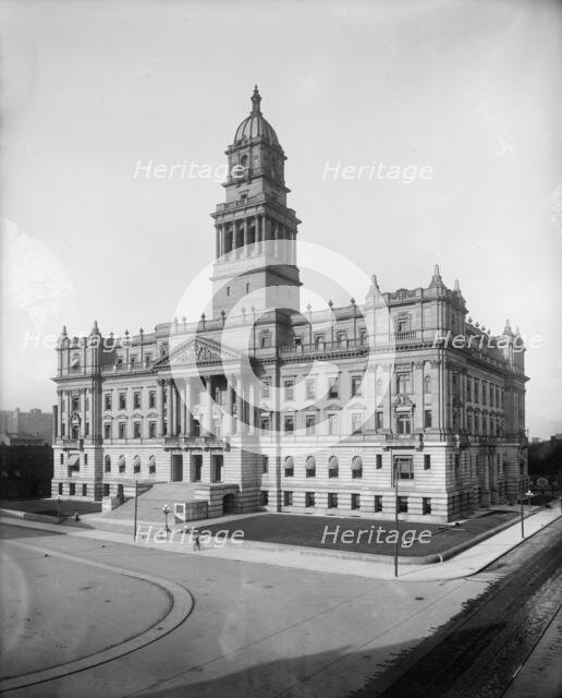 Wayne County Building, Detroit, Mich., between 1902 and 1910. Creator: Unknown.
