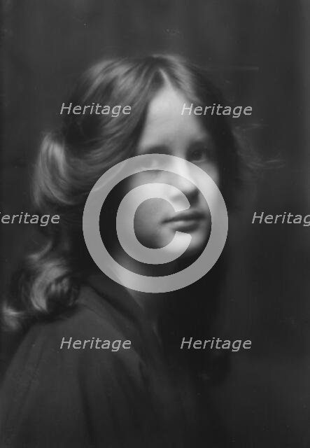 Stebbins, Jocelyn, Miss (Mrs. Fletcher), portrait photograph, 1912 or 1913. Creator: Arnold Genthe.