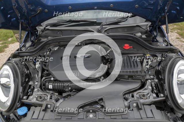 2015 Mini Cooper S 5 door. Creator: Unknown.