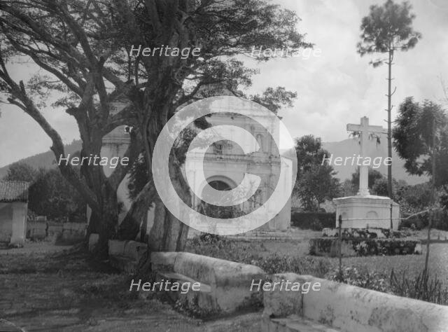 Travel views of Cuba and Guatemala, between 1899 and 1926. Creator: Arnold Genthe.