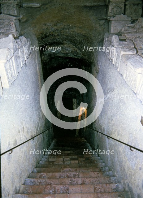 Hypogeum of Volumini, partial interior view, entrance stairs.