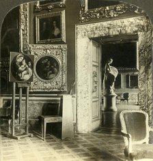 'In the Pitti Palace - Raphael's Madonna of the Chair, Florence, Italy', c1909. Creator: Unknown.