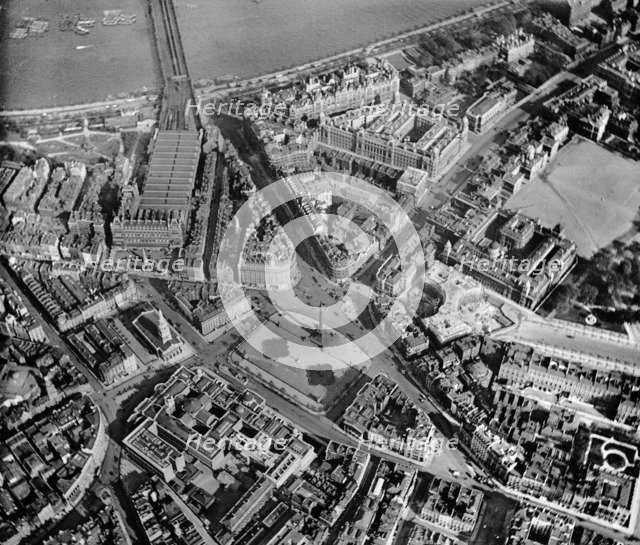 Trafalgar Square, Westminster, London, 1909. Artist: James Lockyer.