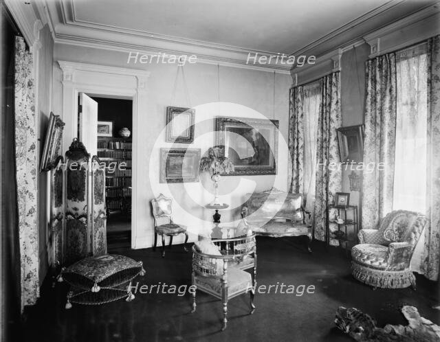 Residence of Mrs. H.C. Parke, parlor, Detroit, Mich., between 1900 and 1910. Creator: Unknown.