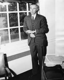 J Robert Oppenheimer (1904-1967), American physicist. Artist: Unknown