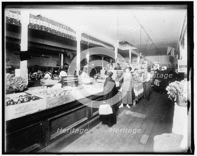 War Garden Commission, between 1910 and 1920. Creator: Harris & Ewing.