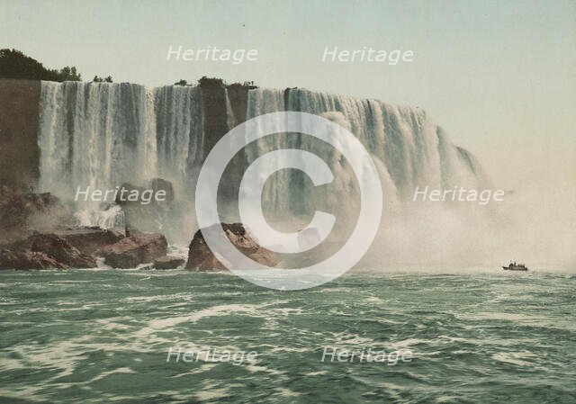 Horseshoe Fall, Niagara, ca 1900. Creator: Unknown.