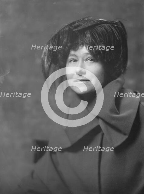 Miss Elsie Dufour, portrait photograph, between 1918 and 1920. Creator: Arnold Genthe.