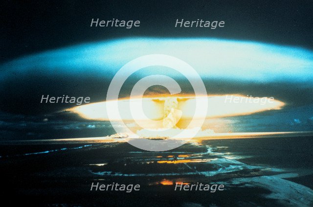 150-megaton thermonuclear explosion, Bikini Atoll, 1 March 1954. Artist: Unknown