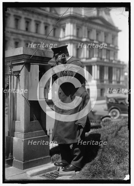 White House call box, between 1914 and 1918. Creator: Harris & Ewing.