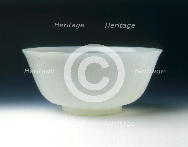 Greenish-white jade bowl, mid Qing dynasty, Qianlong period, China, 1735-1795. Artist: Unknown