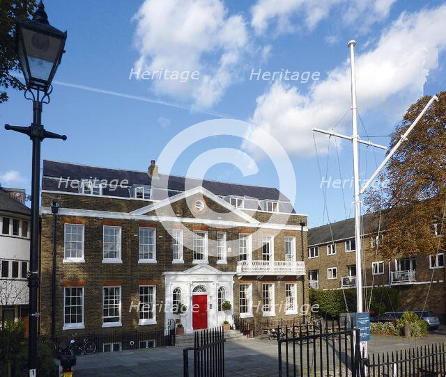 Linden House, Upper Mall, Hammersmith, Hammersmith and Fulham, London, 2011. Creator: Simon Inglis.