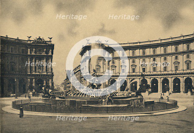 'Roma - Esedra Square and the Naiades Fountain', 1910. Artist: Unknown.