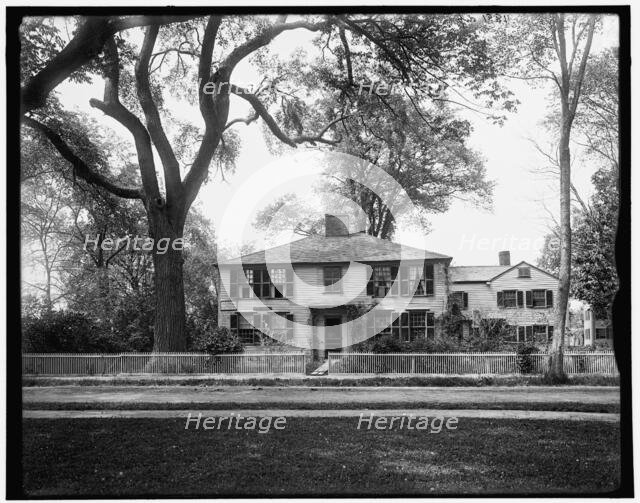 Harrington House, Lexington, Massachusetts, between 1890 and 1901. Creator: Unknown.
