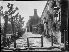 The Crown Inn, Groombridge, Speldhurst, Tunbridge Wells, Kent, 1911. Creator: Katherine Jean Macfee.