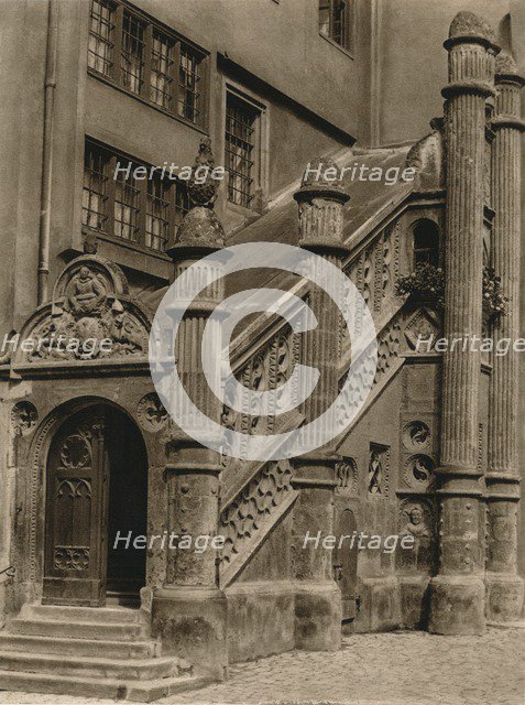 'Nordlingen - Town Hall Stairs', 1931. Artist: Kurt Hielscher.
