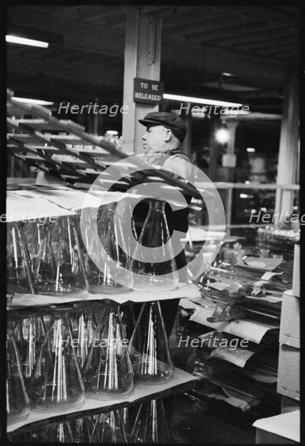 Worker at the Wear Flint Glass Works, Alfred Street, Millfield, Sunderland, 1961. Creator: Eileen Deste.