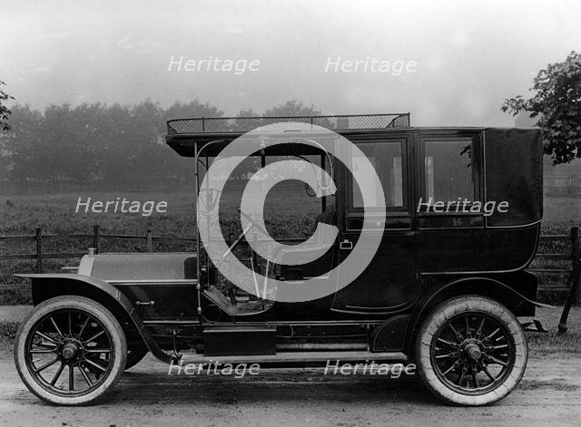 1909 Nagant - Hobson. Creator: Unknown.