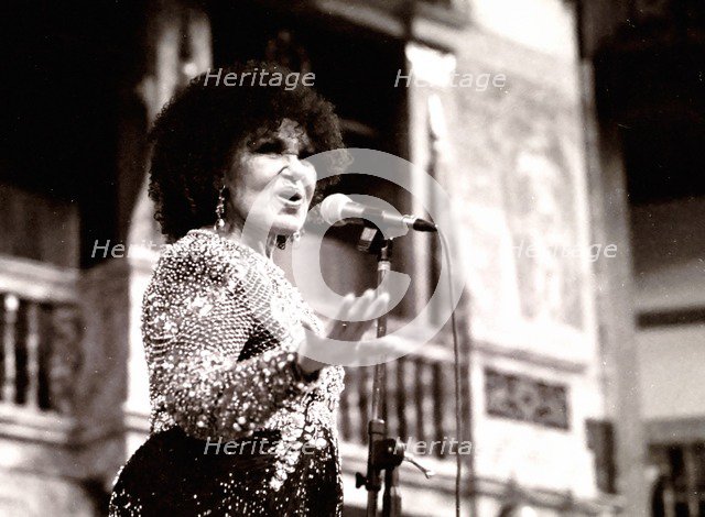 Cleo Laine, The Globe, London, 2000. Artist: Brian O'Connor