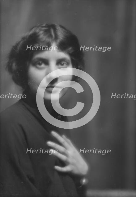 Swinburne, Ann, portrait photograph, 1912. Creator: Arnold Genthe.