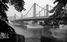 Chelsea Bridge from Battersea Park, London, c1945-c1965. Artist: SW Rawlings