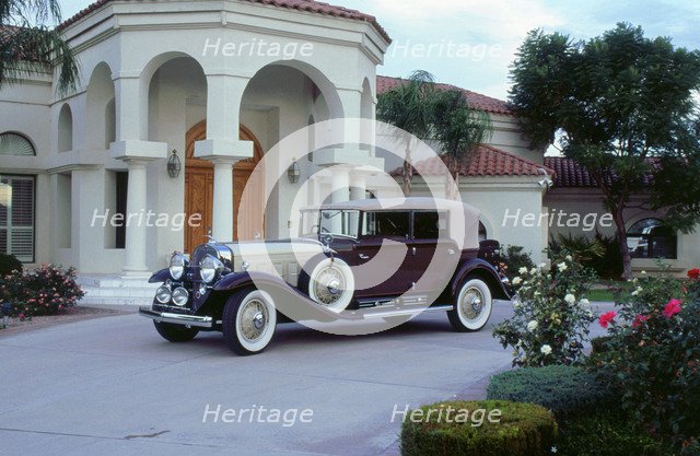 1932 Cadillac v16 convertible. Artist: Unknown.