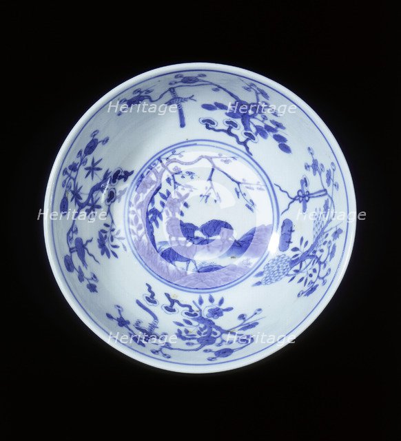 Yellow medallion bowl with three sheep, Guangxu period, Qing dynasty, China, 1875-1908. Artist: Unknown