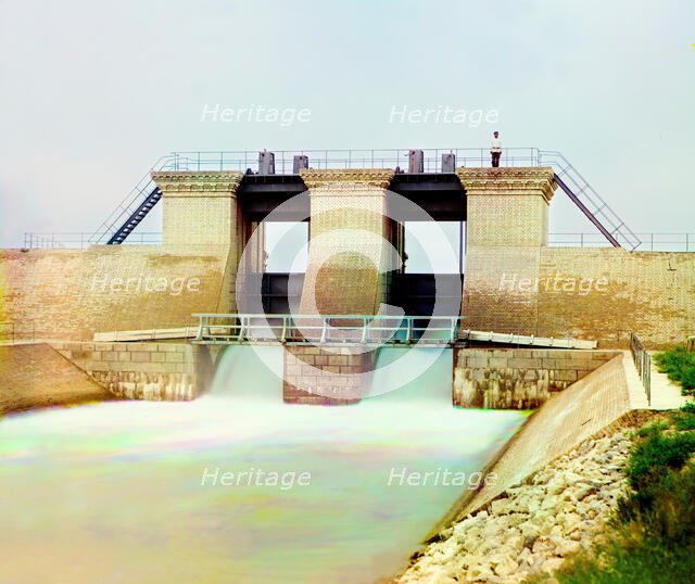 Water supply control of the Sultan-Bentskaya Dam, Murghab Estate, Turkmenistan,between 1905 and 1915 Creator: Sergey Mikhaylovich Prokudin-Gorsky.