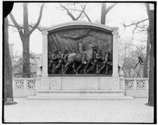 Shaw Memorial, Boston, Mass., between 1900 and 1915. Creator: Unknown.